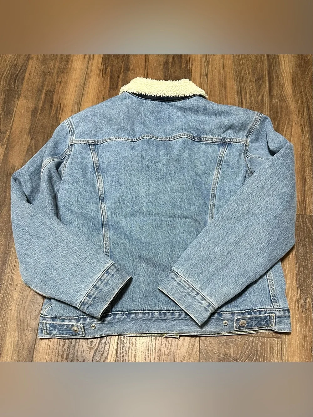 New Levi’s Type 3 Men’s Sherpa Lined Denim Trucker Jacket Light Stonewash L NWT